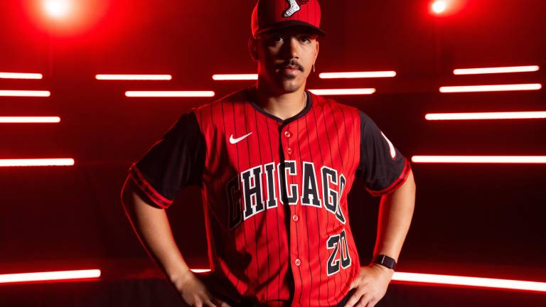 Los Medias Blancas presentaron sus nuevos uniformes City Connect, el cual combinaron con los Bulls, de la NBA.