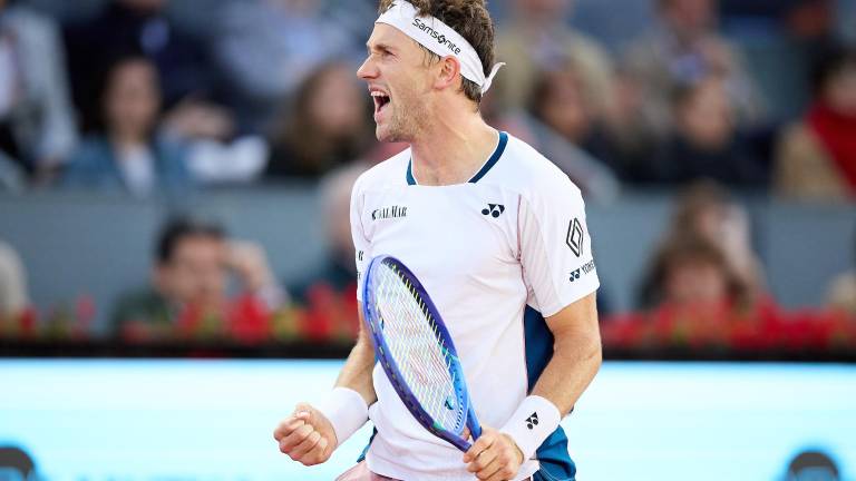 Casper Ruud gana en tres sets a Jack Draper.