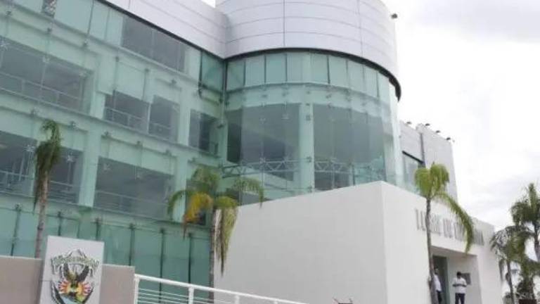 Procedimientos de compra fueron publicados en Compranet Sinaloa con los que la UAS busca equipar planteles con más de 500 computadoras y 350 aires acondicionados.
