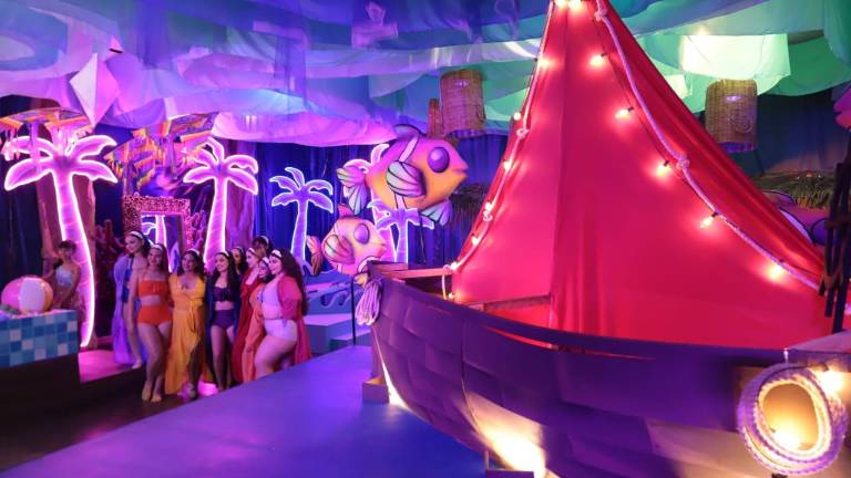 El Gran Acuario Mar de Cortés se viste de Tropicalia para recibir a los visitantes durante el verano.
