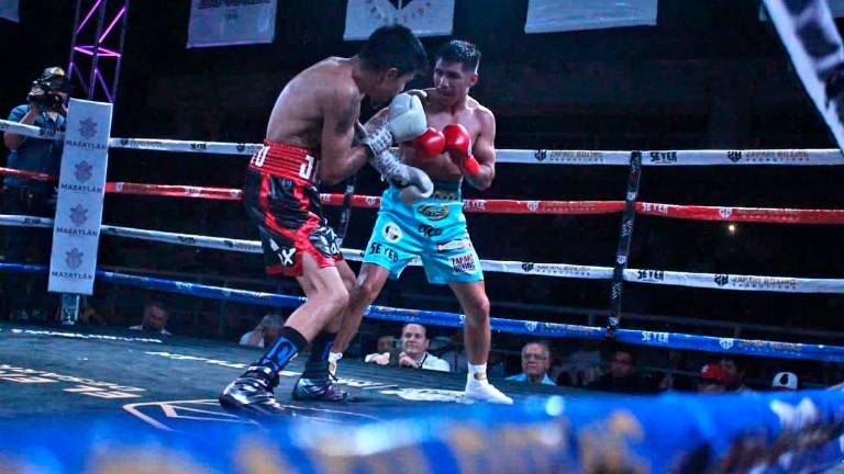 Buen combate brindaron Gómez y Vega.