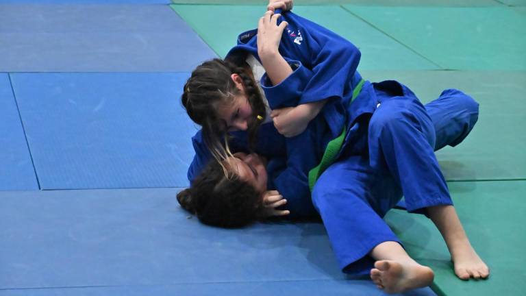 Los judocas mazatlecos lucharon para conseguir las medallas.