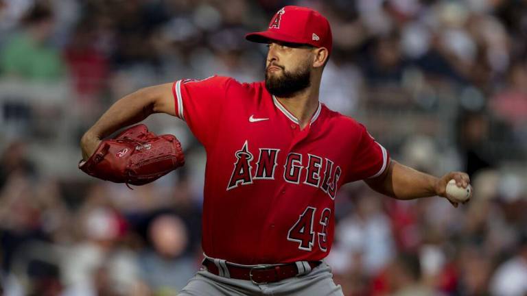 Patrick Sandoval está programado para ser el abridor por México ante Estados Unidos el próximo domingo.