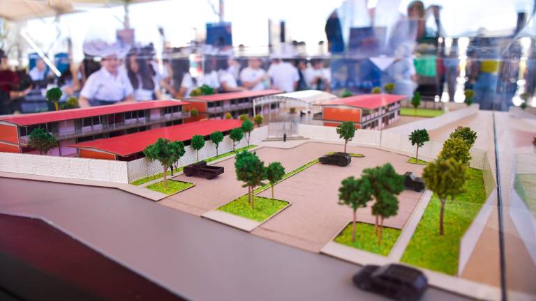 Este miércoles inició la construcción de la secundaria ETI 101 en Culiacán.
