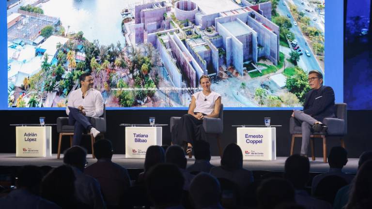 El Foro Mar de Cortés tuvo un conversatorio en torno al Gran Acuario Mar de Cortés de Mazatlán, donde estuvo su diseñadora Tatiana Bilbao y su impulsor, Ernesto Coppel, moderado por Adrián López Ortiz, director de Noroeste.
