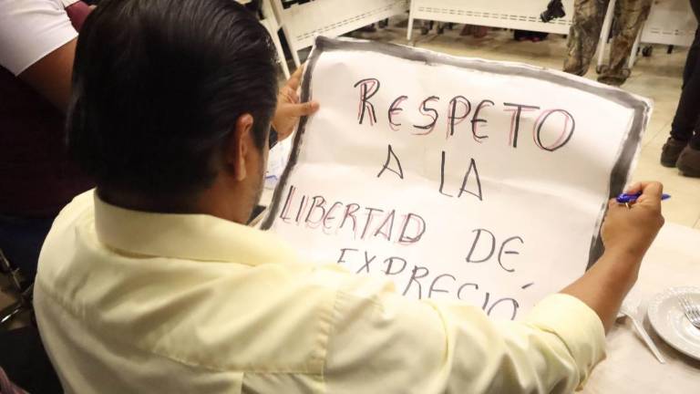 La organización Artículo 19 advierte el incremento de denuncias contra periodistas en México.
