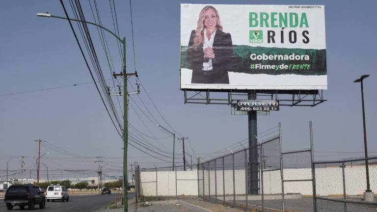 Anuncio espectacular de la candidata al Gobierno de Chihuahua por el PVEM, Brenda Ríos.