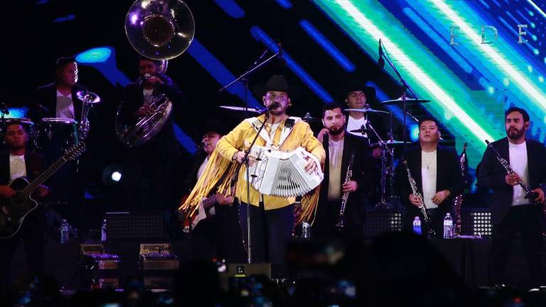 Edén Muñoz brinda una noche memorable en Culiacán.