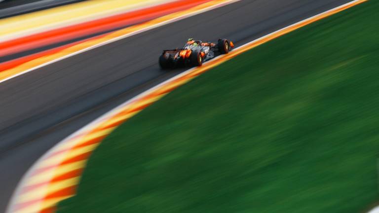 McLaren hace el 1-2 en la clasificación.