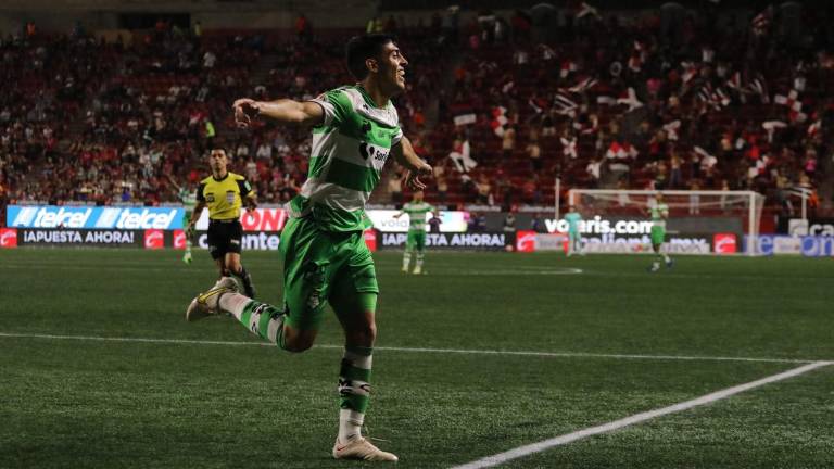 Juan Brunetta abrió el marcador por Santos Laguna.