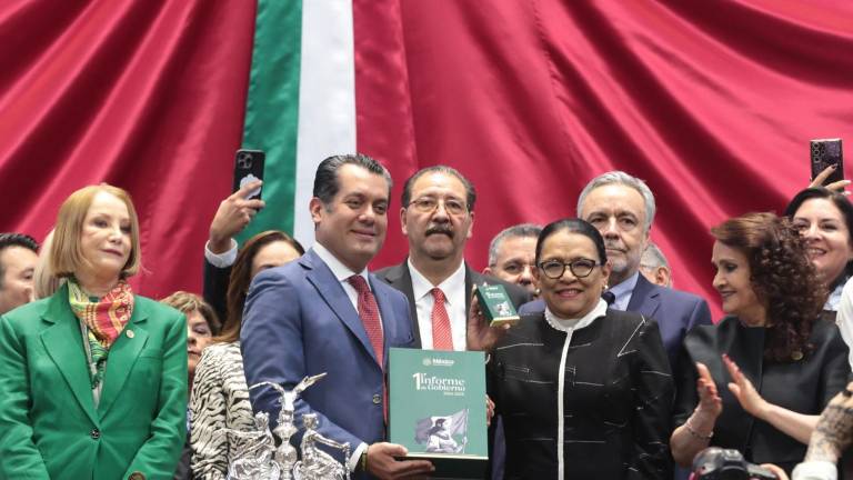 Rodríguez Velázquez entregó el Primer Informe de Gobierno de Sheinbaum en la tribuna del Salón de Plenos de la Cámara de Diputados del Congreso de la Unión.
