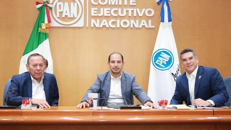 Jesús Zambrano, Marko Cortés y Alejandro Moreno.