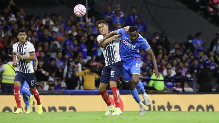 Cruz Azul y Rayados empatan sin goles.