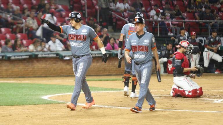 Naranjeros iguala en el standing a Venados.