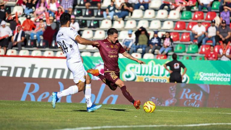 Dorados de Sinaloa fue superado ampliamente por Mineros.