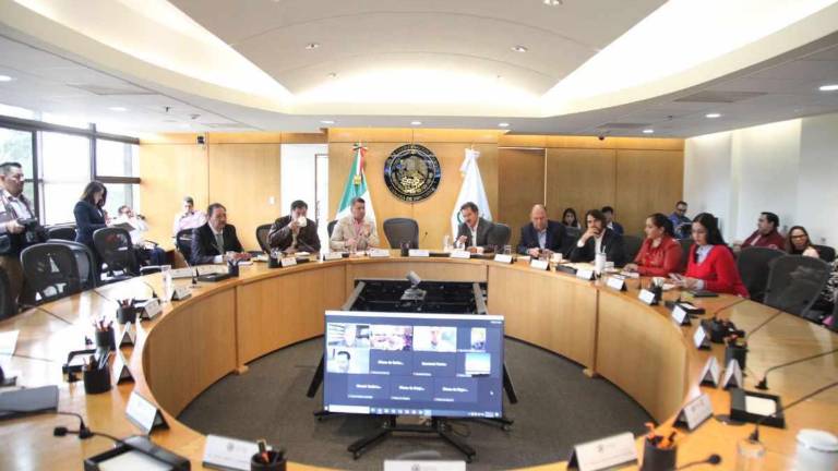 Coordinadores de grupos parlamentarios se reunieron para conocer el calendario de los foros de discusión de la reforma al Poder Judicial.