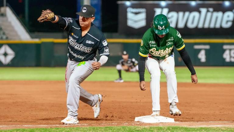 Tomateros de Culiacán logró quedarse con el primer juego de la serie en Los Mochis.
