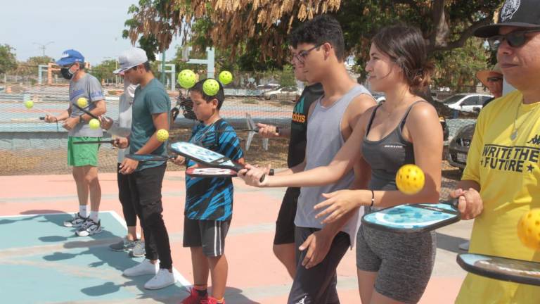 Una buena respuesta tuvo la clínica organizada por el Pickleball Sahop Club.