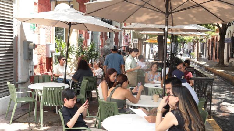 El domingo del Día del Padre dejó en restaurantes de Mazatlán una derrama económica de 45 millones de pesos.