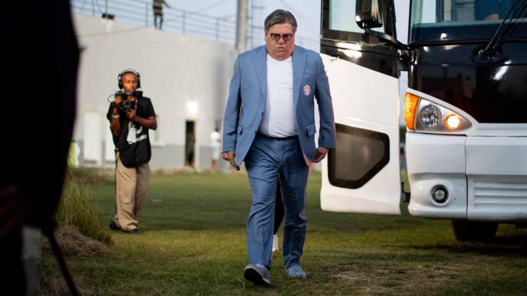 La prensa tica cuestionó la actitud de Herrera y recordó viejos roces del ‘Piojo’ con medios de comunicación.
