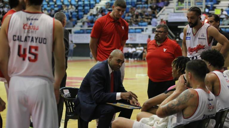 James Penny se va de Venados Basketball con marca negativa.