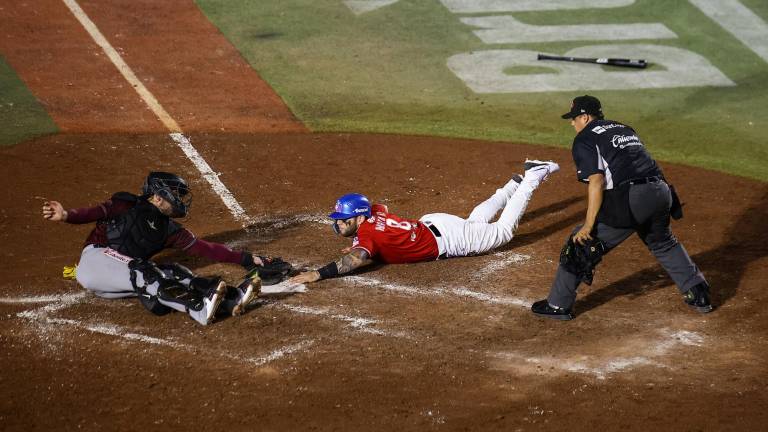 Tomateros es atacado temprano e inicia la serie con derrota.