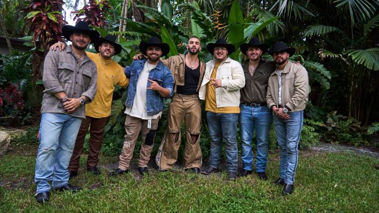 Manuel Turizo incursiona en el Regional Mexicano junto a Grupo Frontera.