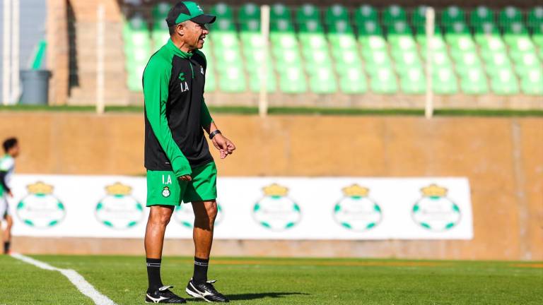 Nacho Ambriz, previo a un juego ante Santos.