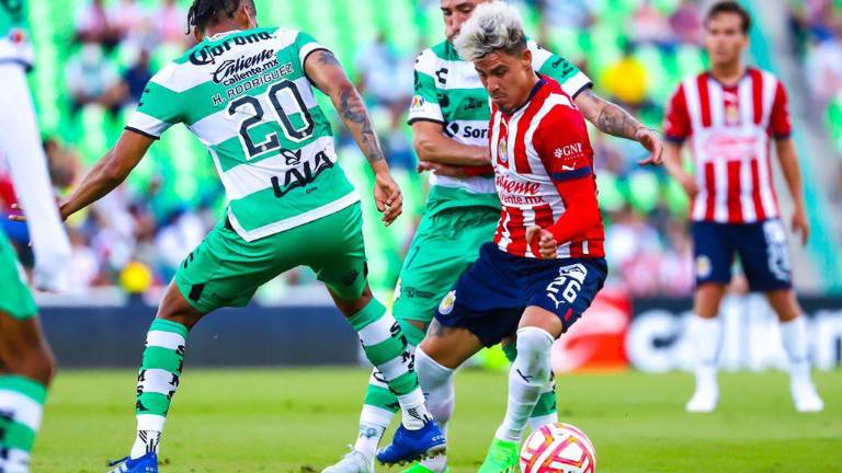 Santos Laguna llega a cuatro puntos y Chivas se queda en dos.