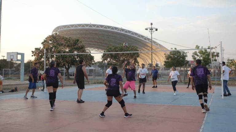 Las canchas de voleibol de sala serán de las beneficiadas.