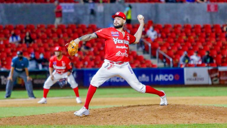 Alejandro Soto está con marca perfecta como relevista de El Águila de Veracruz.