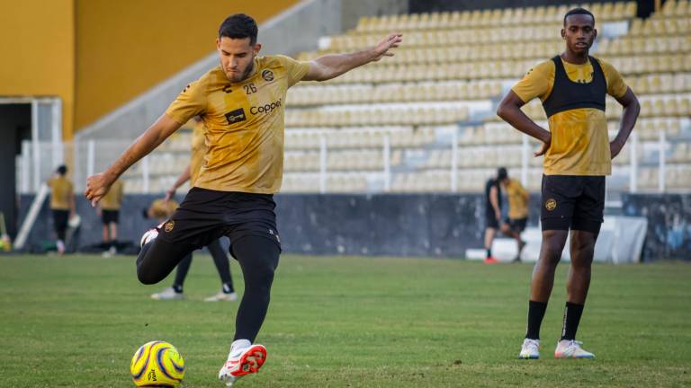 Dorados de Sinaloa tratará de sumar en su visita a Celaya, este martes por la tarde.