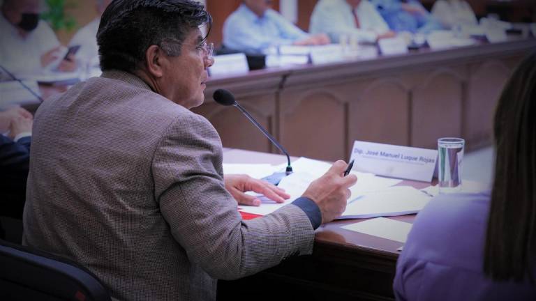 Diputado José Manuel Luque Rojas, presidente de la Comisión de Educación del Congreso del Estado.