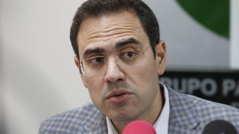 El Diputado local por el PRI, Bernardino Antelo Esper llama a las autoridades a apoyar al sector industrial.