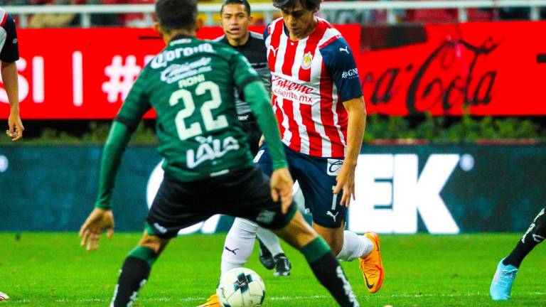 José Juan Macías fue el autor del gol del triunfo para Chivas.