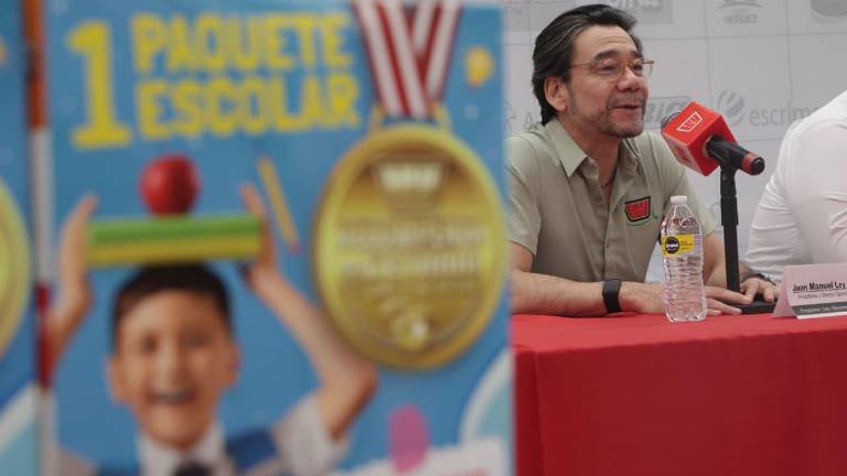 Casa Ley reconoce a niñas y niños que tuvieron el mejor aprovechamiento en el reciente ciclo escolar.