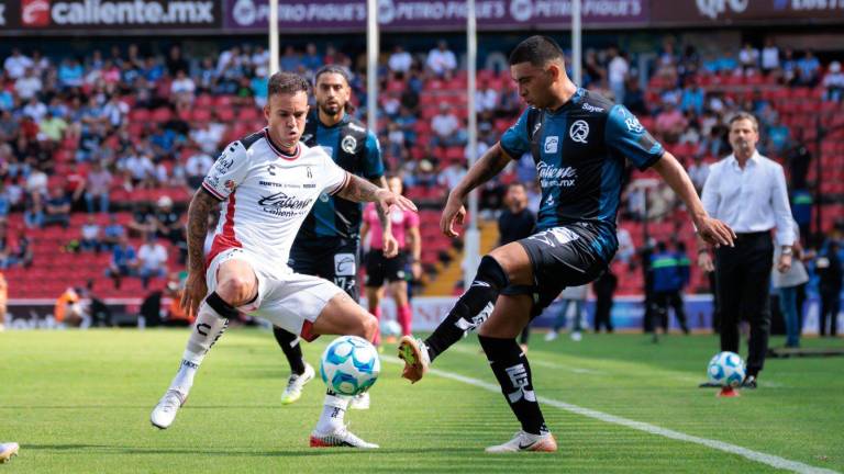 Buen partido en La Corregidora.