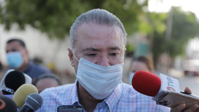 Gobernador Quirino Ordaz Coppel.