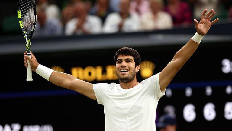 Carlos Alcaraz logró su segundo Grand Slam de su carrera al vencer al histórico Novak Djokovic.