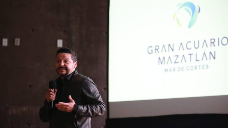 Adrián López Ortiz, director del Grupo Editorial Datemex y productor del documental Gran Acuario Mazatlán “El Camino para hacer realidad”.