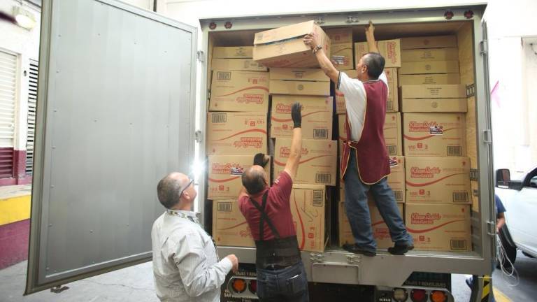 Intensifica Issste apoyo con 10 toneladas de víveres para Acapulco