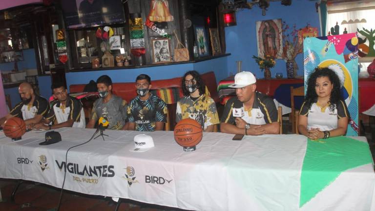 En rueda de prensa, Vigilantes del Puerto da a conocer a más incorporaciones.