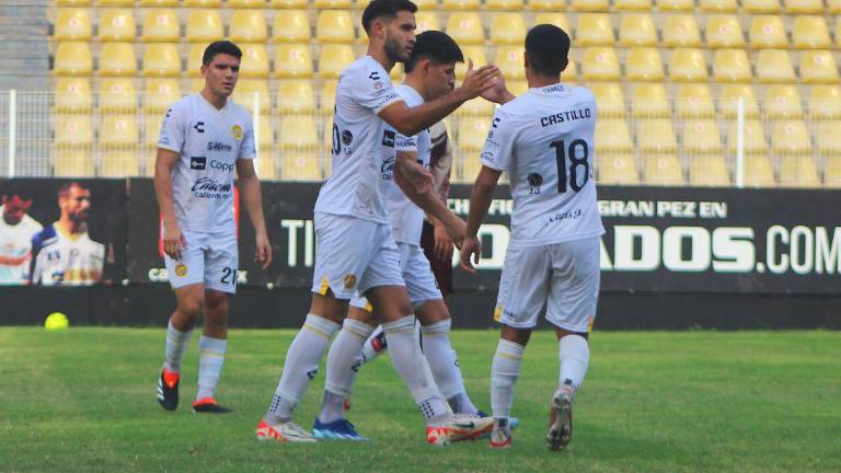 Dorados de Sinaloa superó a Alacranes de Durango.