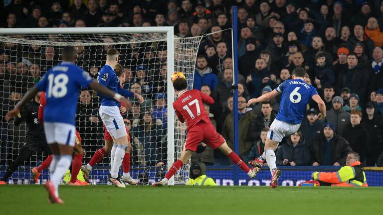 Everton le saca el empate a Liverpool 2-2.