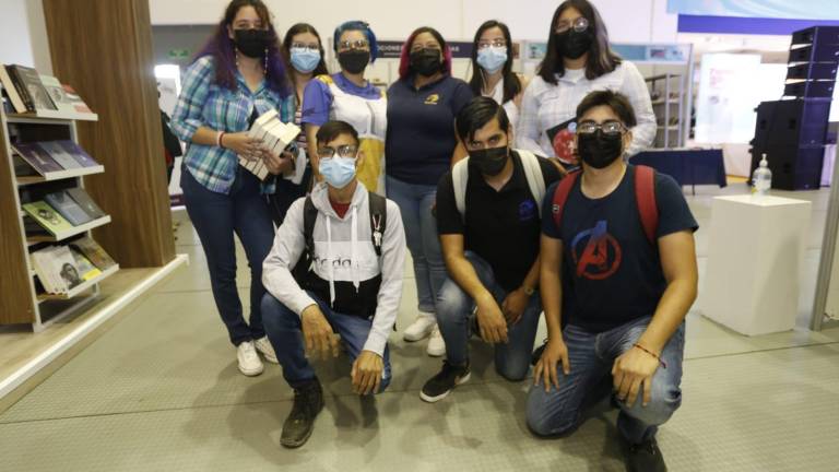 Hilda Morales, Dayanna Fernández, Pau Osuna, Juana Jiménez, Adnaloy Peraza, Alicia Casteñanos, Damián Atondo, Brayan Moraila y Fernando Aispuro.