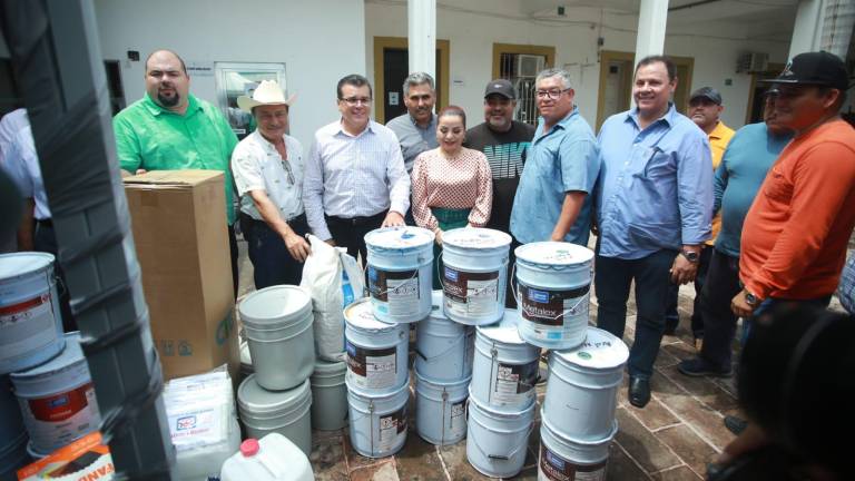 Un total de $99 mil 363.51 pesos fueron invertidos en 10 cooperativas y sociedades pesqueras del puerto de Mazatlán.