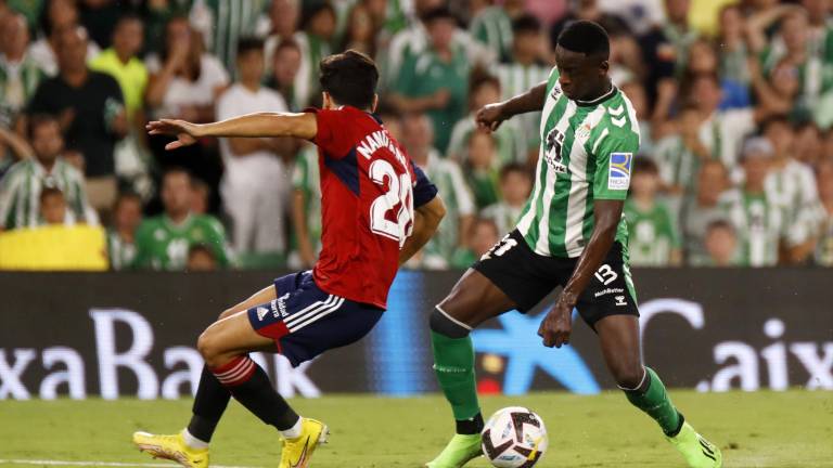 Betis logra su tercera victoria de la temporada.