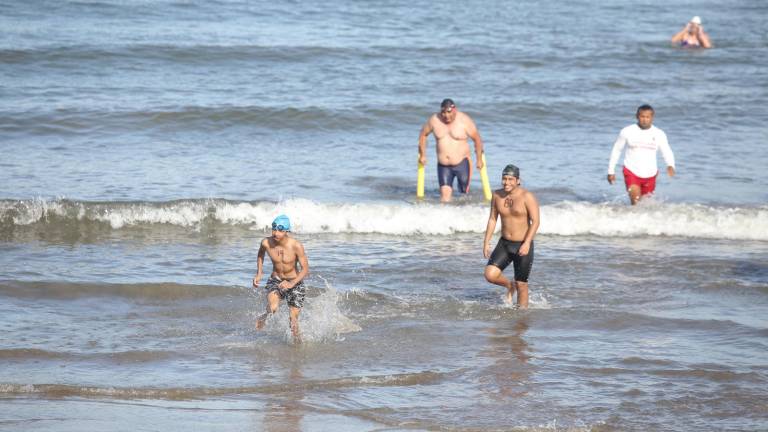 Los tritones porteños se dieron cita para participar en la cuarta puntuable del año.