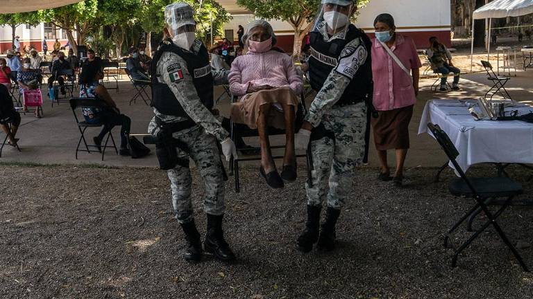 A Malinaltepec, Guerrero, nunca llega nada, pero ahora que llegaron las vacunas que buena parte del Planeta está esperando, muchos indígenas no fueron.