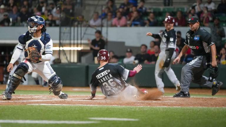 Tomateros de Culiacán terminó por imponerse a Algodoneros de Guasave en el inicio de la serie.
